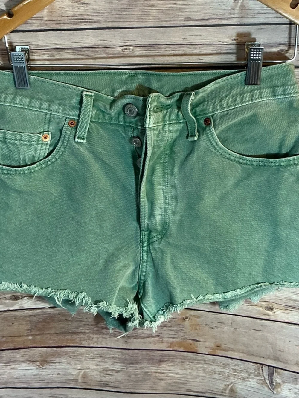 Levi's Premium 501 Mid-Rise Green Button Fly Denim Shorts - 29 - Picture 2 of 4